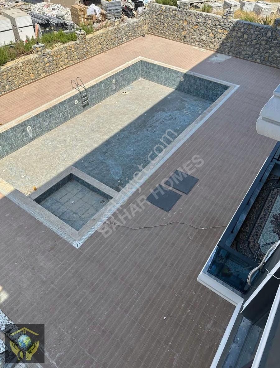 Denız Manzaralı Denize Sıfır Fırsat Yatırımlık Daire - Görsel 15