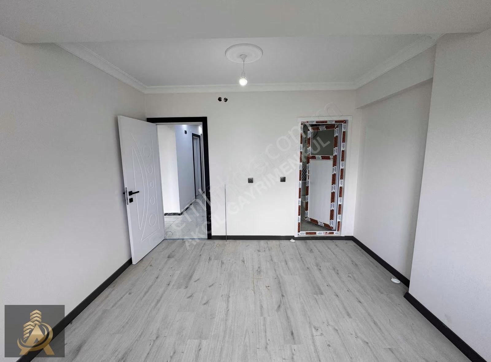 Akçil'den Satılık Sıfır 3+1 Daire İskanlı Ara Kat Çift Balkonlu - Görsel 18