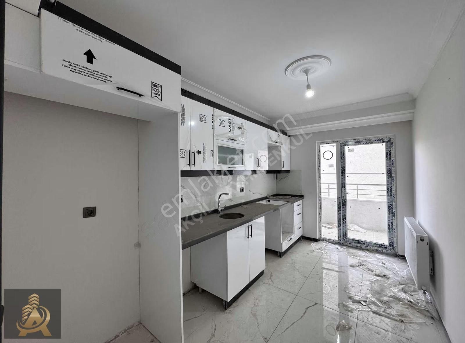 Akçil'den Satılık Sıfır 3+1 Daire İskanlı Ara Kat Çift Balkonlu - Görsel 2