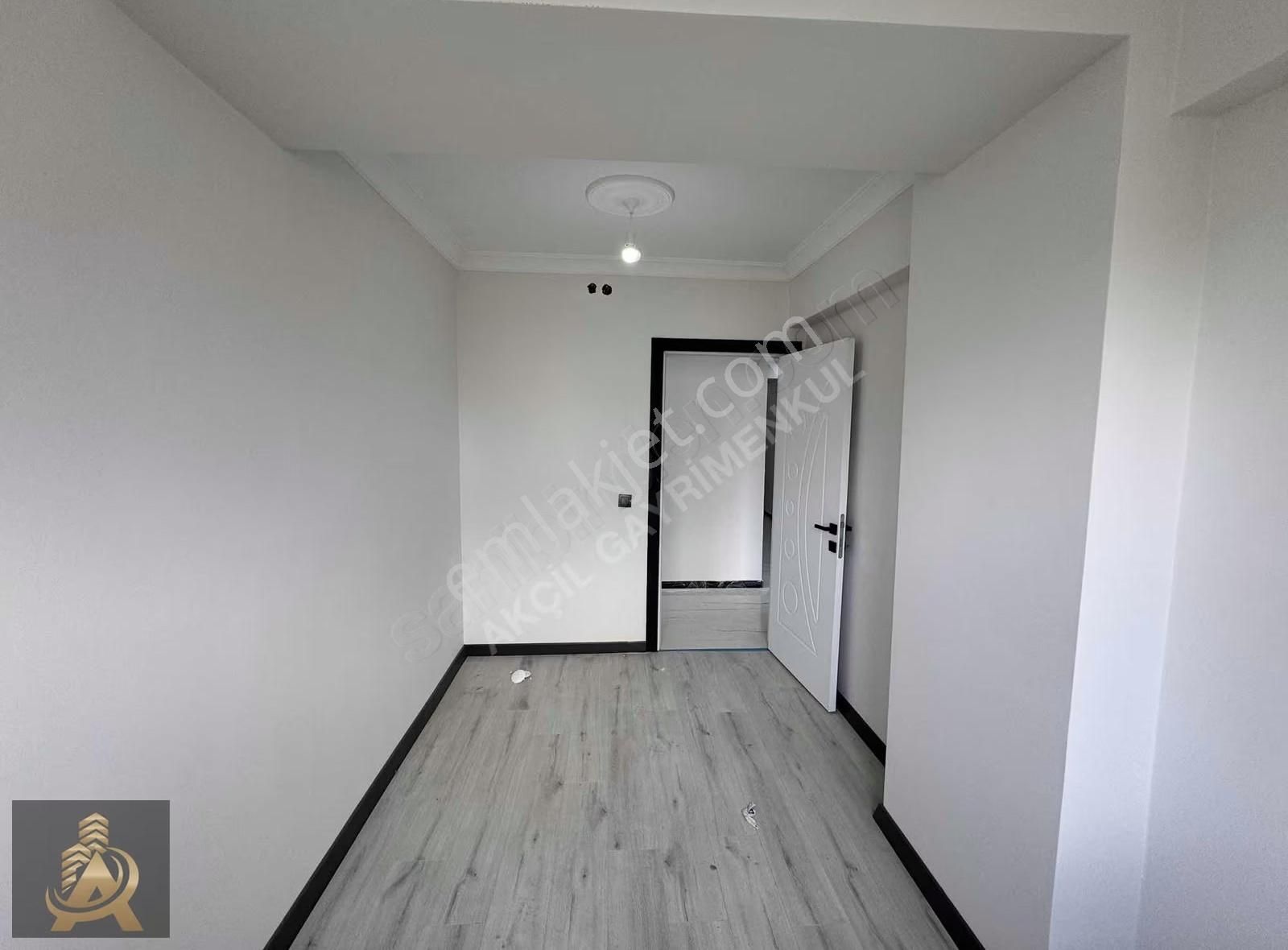 Akçil'den Satılık Sıfır 3+1 Daire İskanlı Ara Kat Çift Balkonlu - Görsel 30