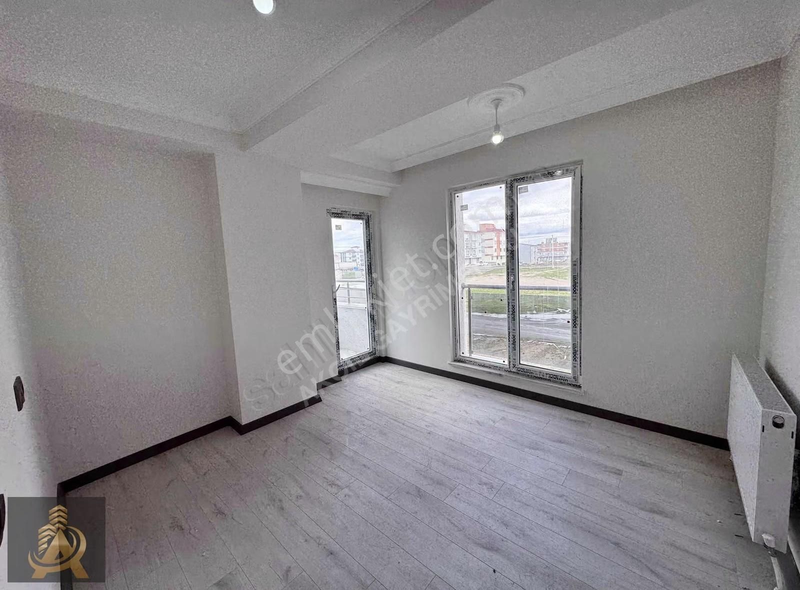 Akçil'den Satılık Sıfır 3+1 Daire İskanlı Ara Kat Çift Balkonlu - Görsel 15