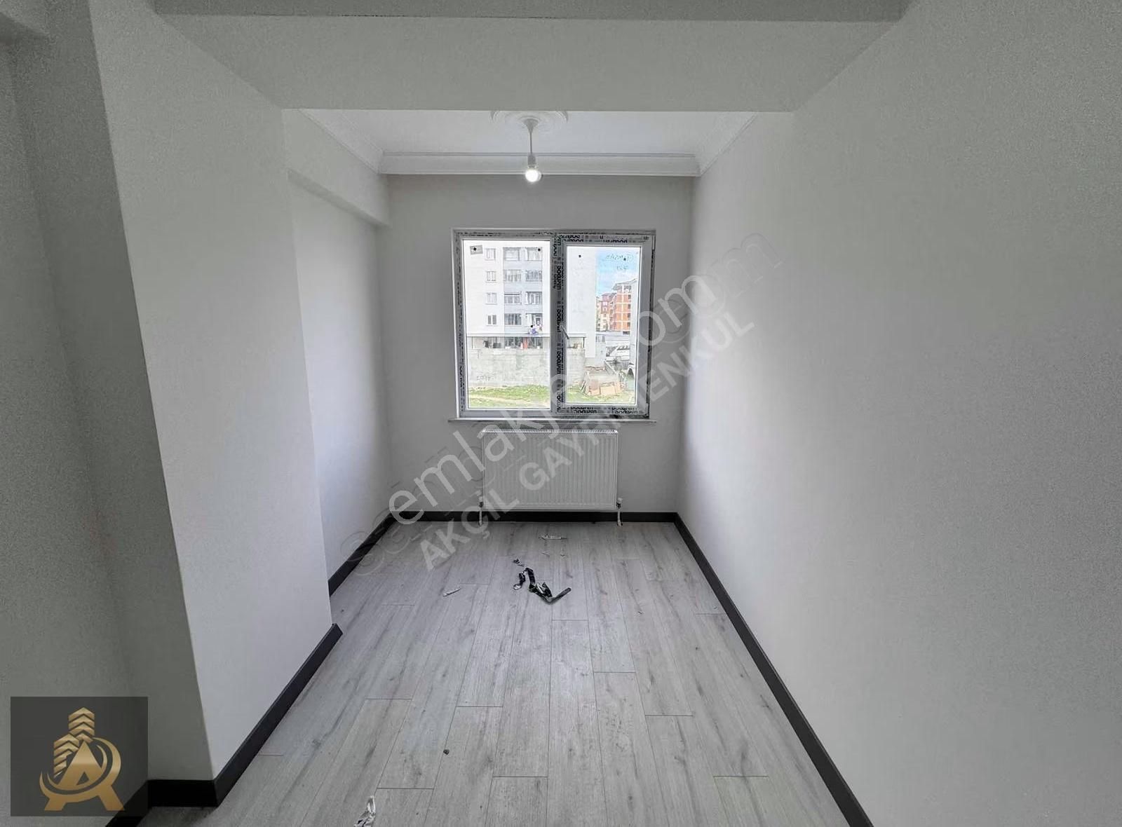 Akçil'den Satılık Sıfır 3+1 Daire İskanlı Ara Kat Çift Balkonlu - Görsel 8