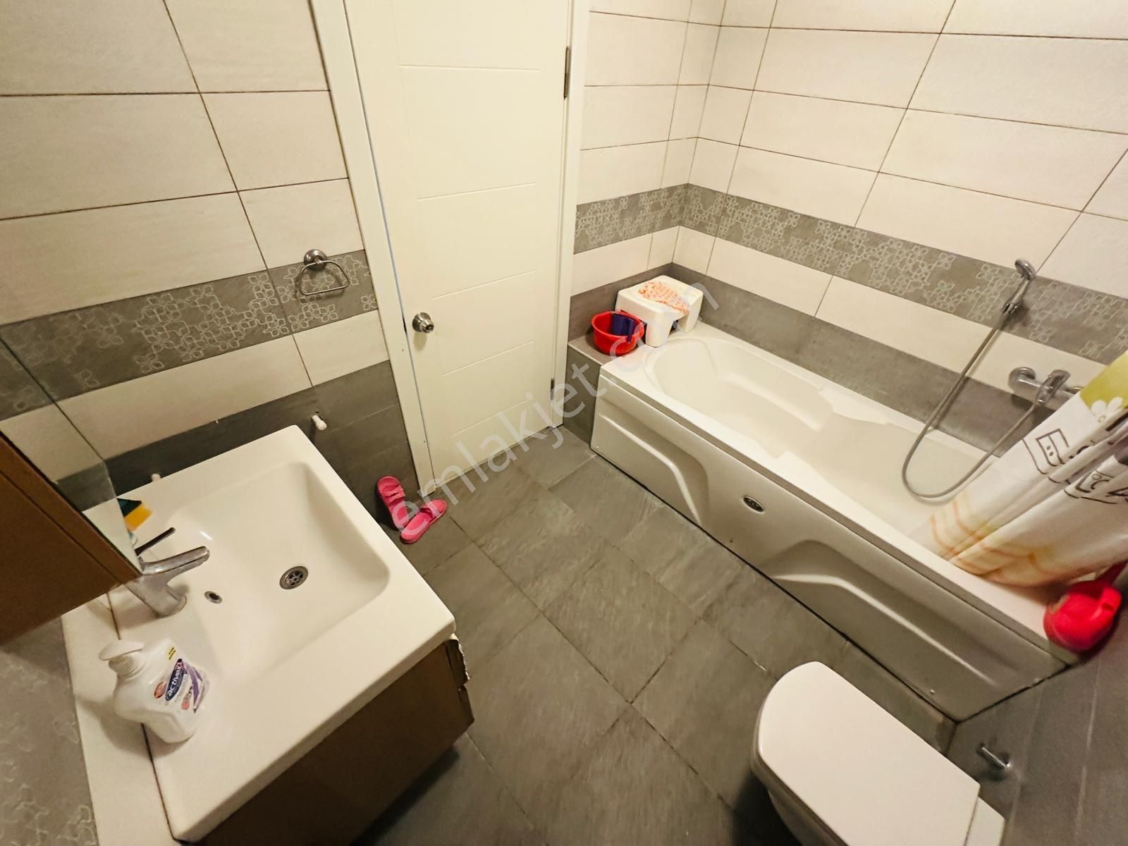 Tek Yetkili Kostak Gayrimenkulden Akçayda Şahane4+2bahçeli Villa - Görsel 23