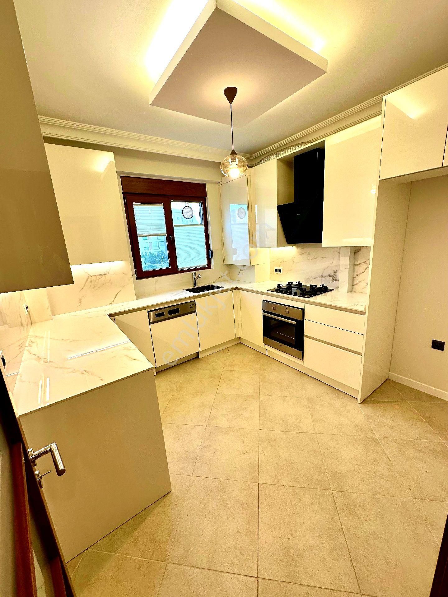 Caddebıstan Sahilde Göztepe Park Manzaralı - Görsel 15