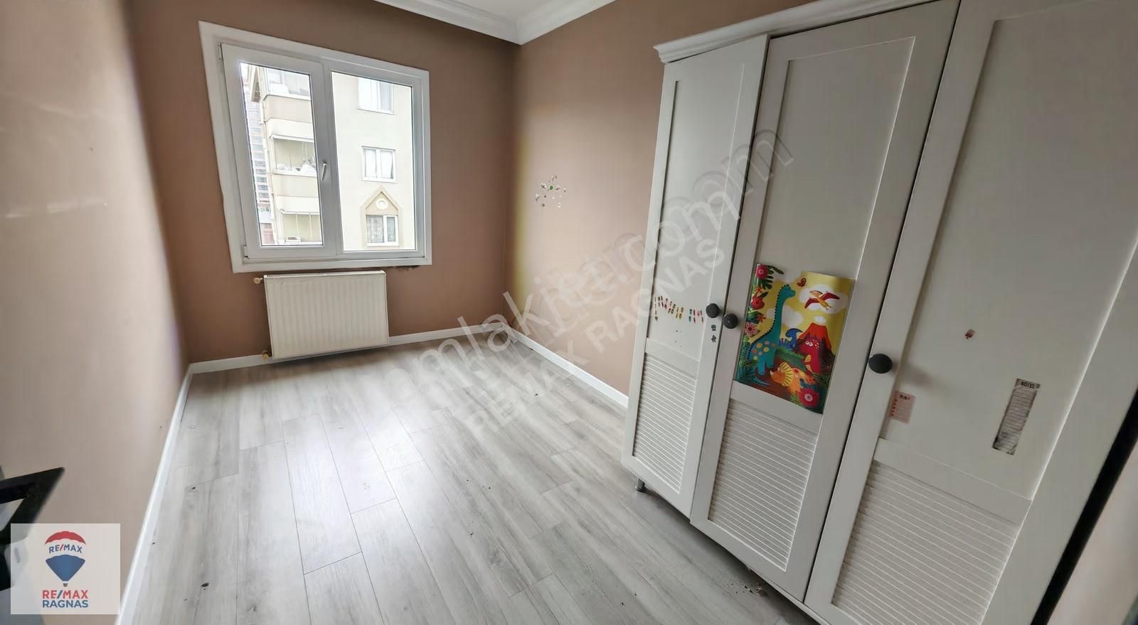 Necip Fazıl Mahallesi Site İçinde Yenilenmiş Kiralık 3+1 - Görsel 7