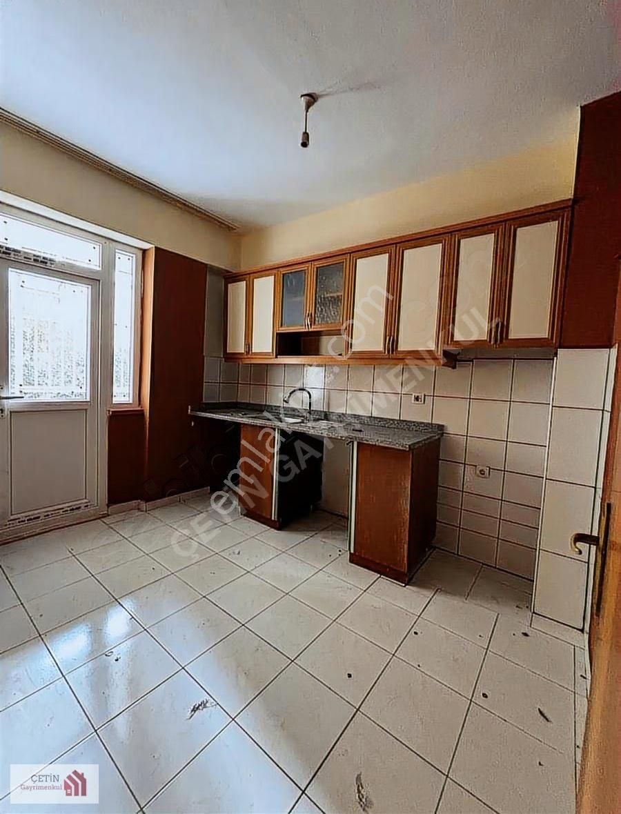 Cuma Pazarı Yakını Katta 3+1 Kiralık Daire - Görsel 7