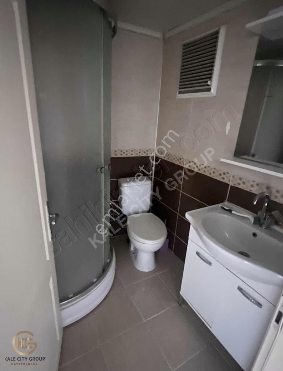 İstiklal Caddesi Üzeri Kiralık 2+1 Daire - Görsel 2