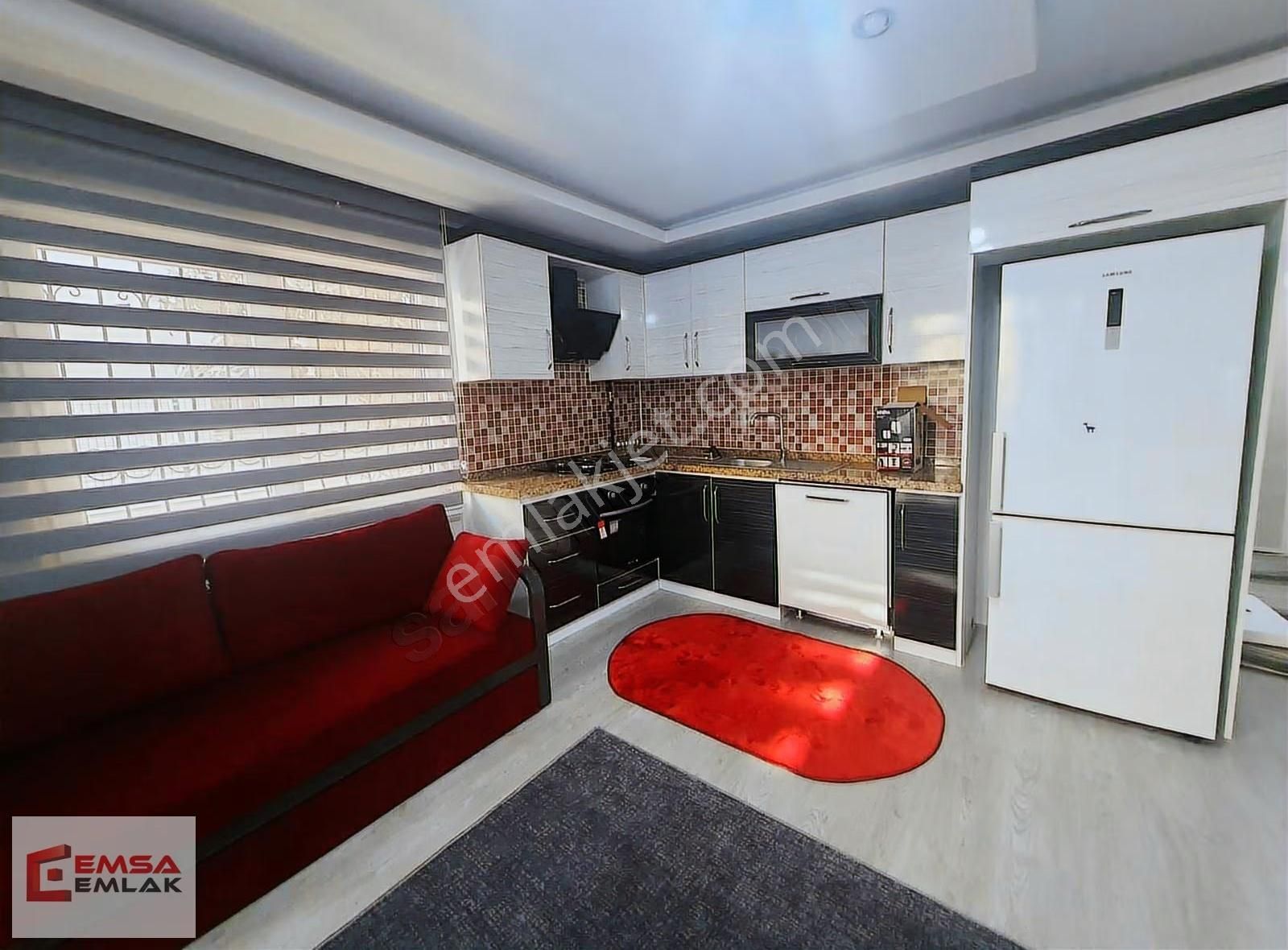 Lara Güzeloba Cuma Pazarı Yanı 1+1 Geniş, Doğalgazlı Satılık