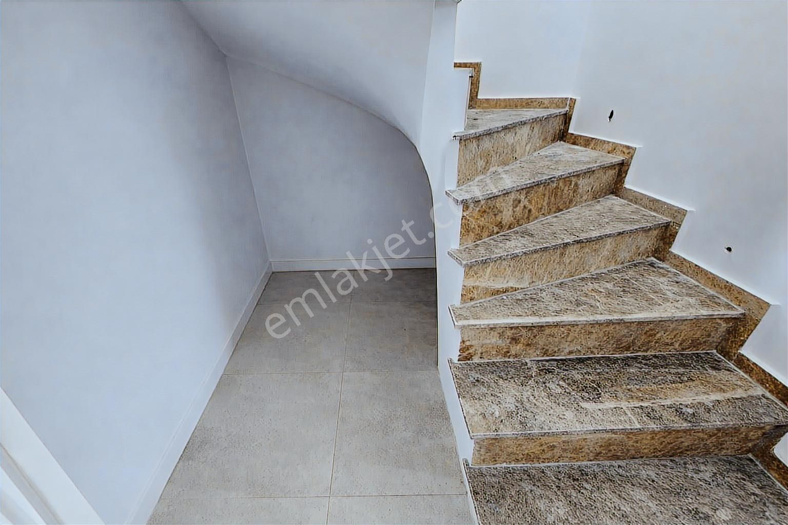 Sıfır Bina, 3 Banyo, Yüksek Tavan, Geniş Teras 5+2 Dubleks Daire - Görsel 19