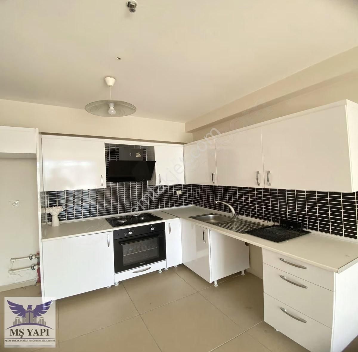 Türkbükü Residence Sitesinde Boş 1+1 Kiralık Metrobüse 7 Dk - Görsel 13