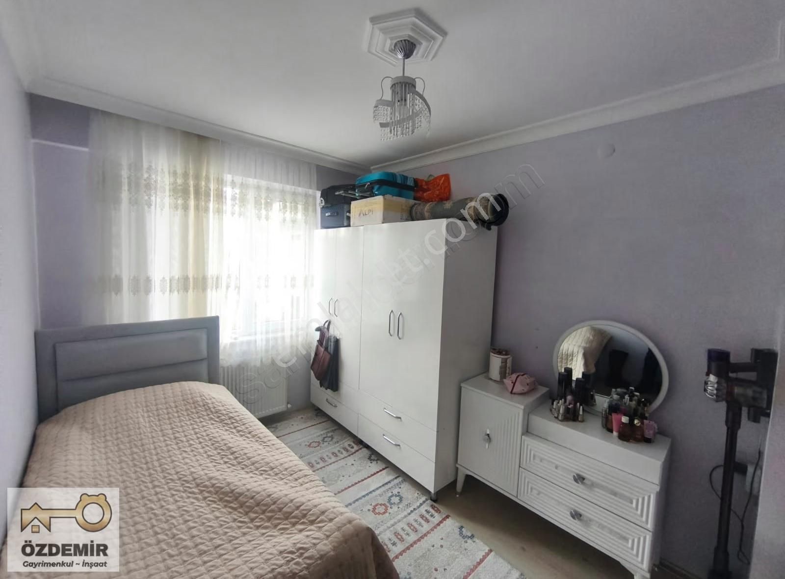 Özdemir'den Emek Balsu Bulvarı Yakını Bahçeli Satılık 2+1 Daire - Görsel 4