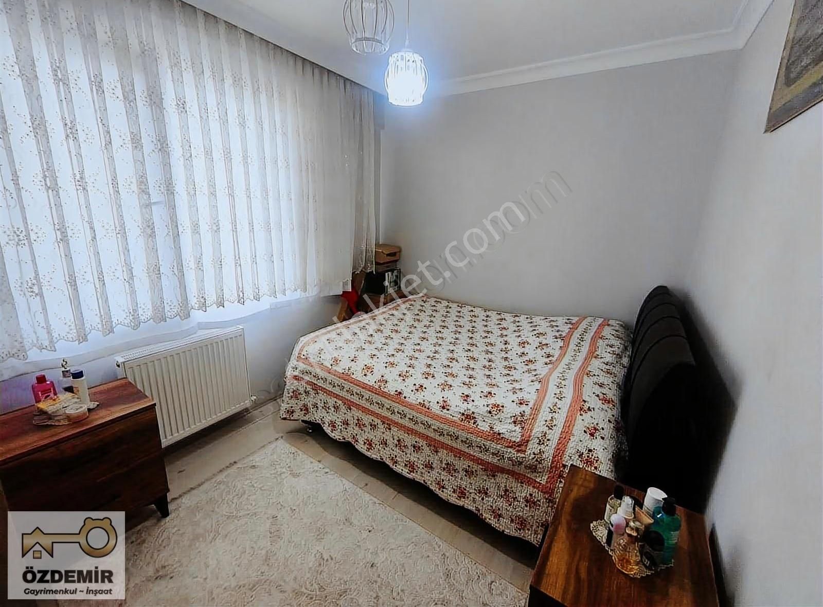 Özdemir'den Emek Balsu Bulvarı Yakını Bahçeli Satılık 2+1 Daire - Görsel 14