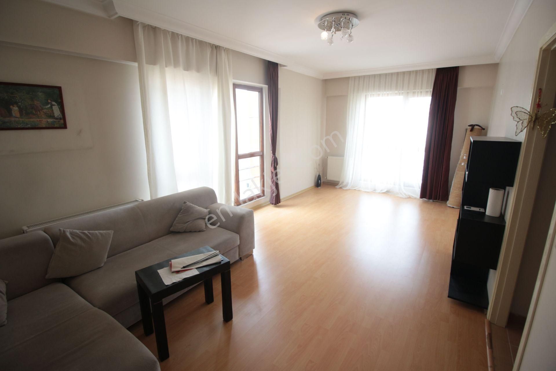 Ataşehir Küçükbakkalköy De 2+1 Ekmolife Sitesinde Kiralık Daire, - Görsel 2