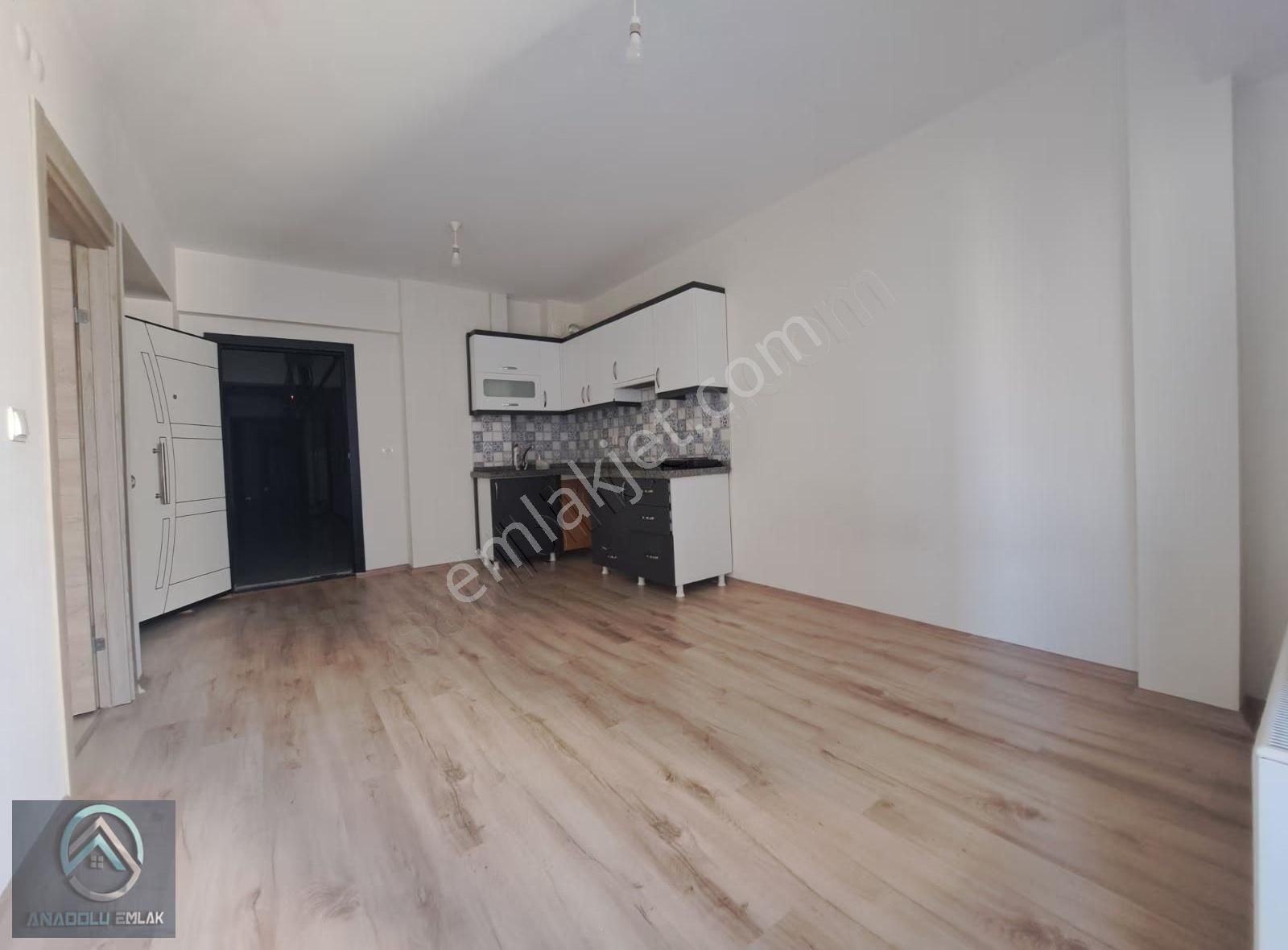 Nusrat Öğrenci Yurdu Arkası Kiralık 1+1 Daire - Görsel 8