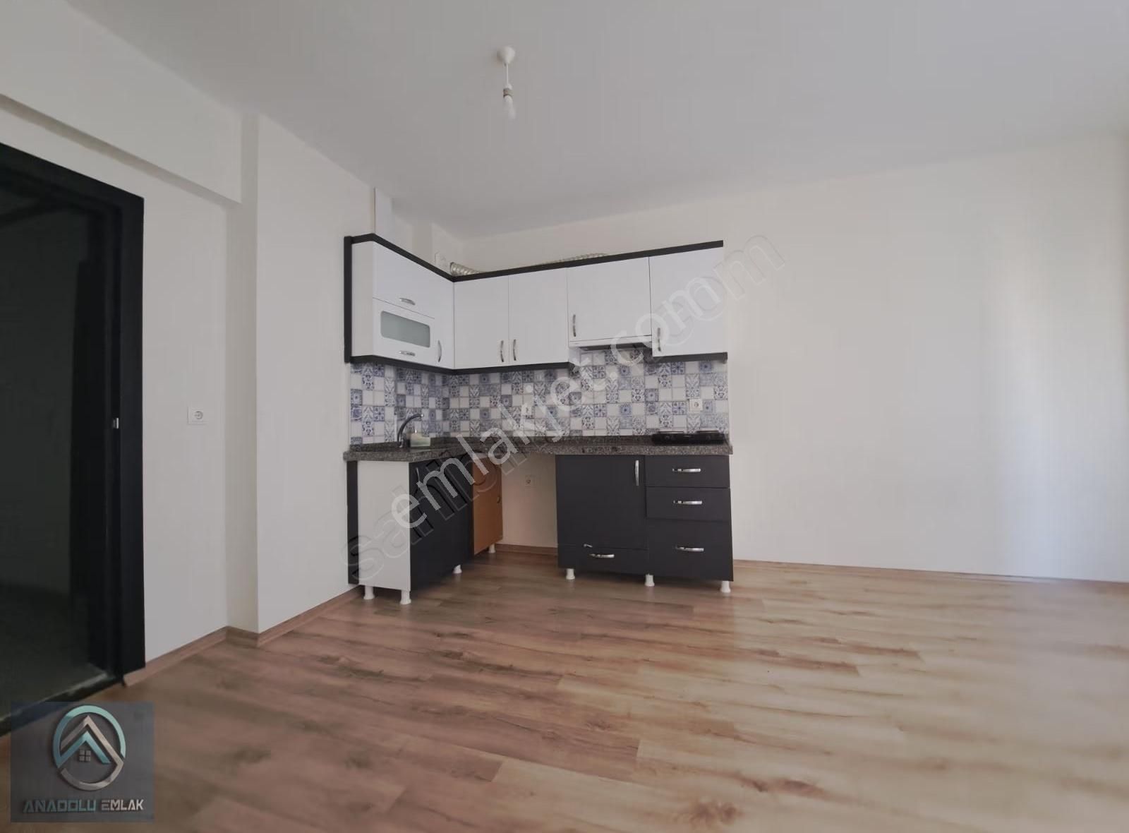 Nusrat Öğrenci Yurdu Arkası Kiralık 1+1 Daire - Görsel 3