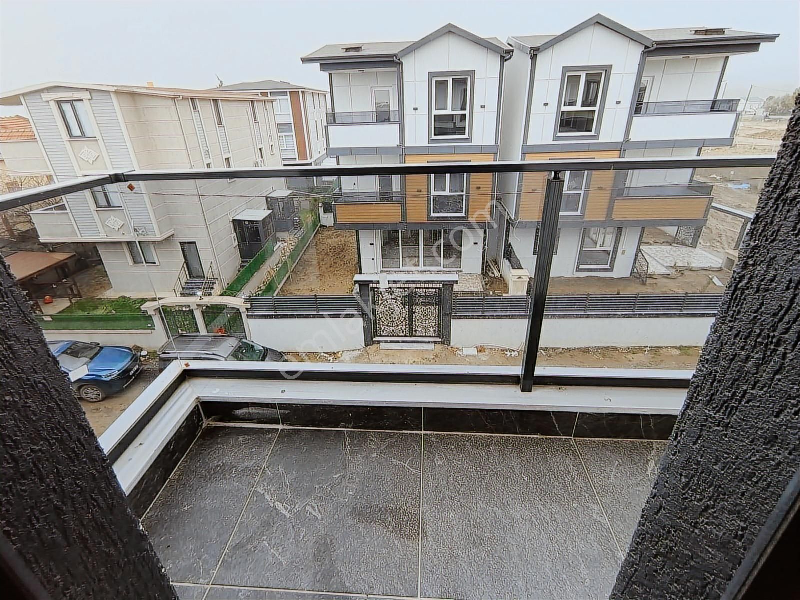 Yeniçiftlikte Satılık 4+1 Villa - Görsel 31