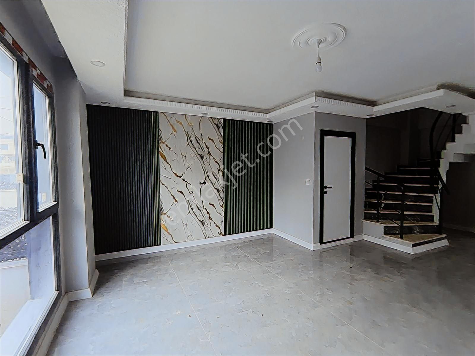 Yeniçiftlikte Satılık 4+1 Villa - Görsel 17