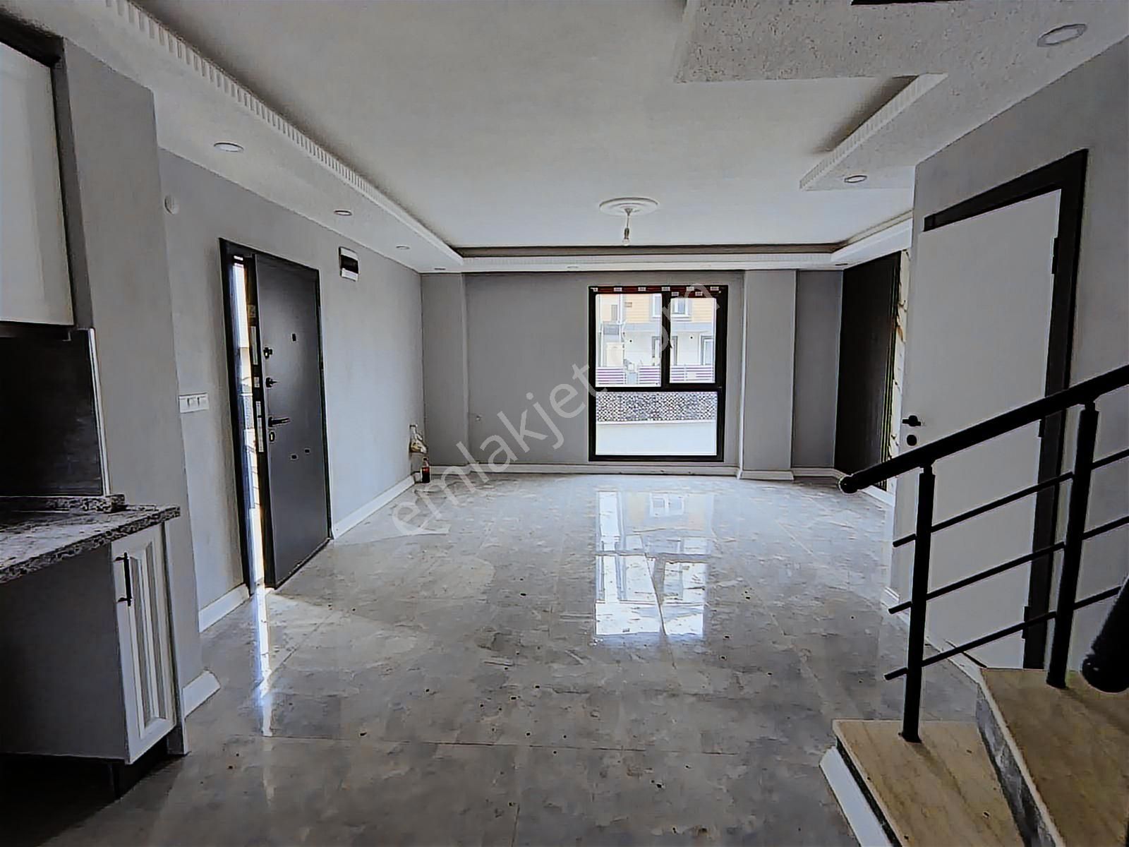 Yeniçiftlikte Satılık 4+1 Villa - Görsel 25