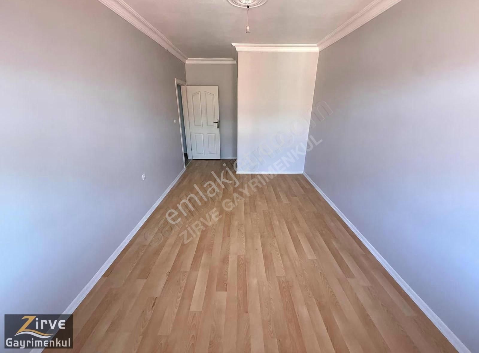 Zirve Gayrimenkulden 3+1 Merkezde Geniş Daire - Görsel 23