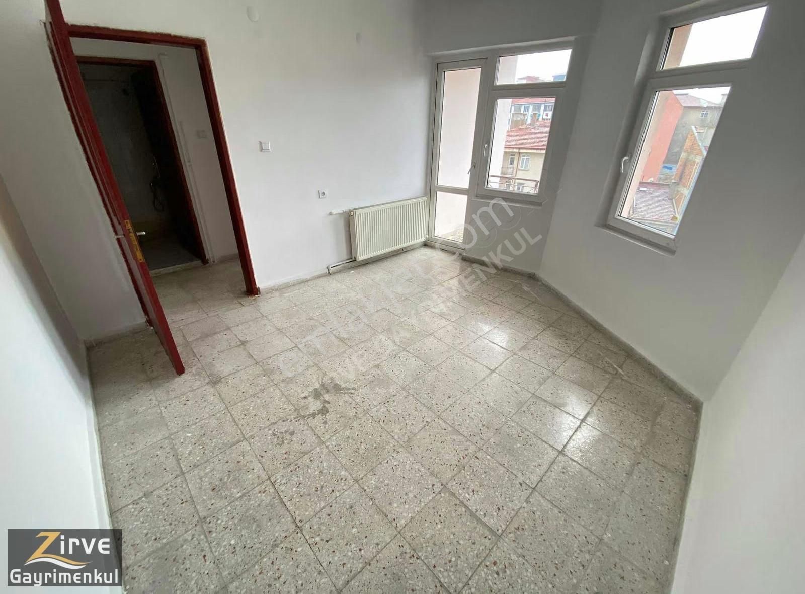 Zirve'den Çarşı Merkezde 3+1 İskanlı Uygun Fiyata Daire! - Görsel 3