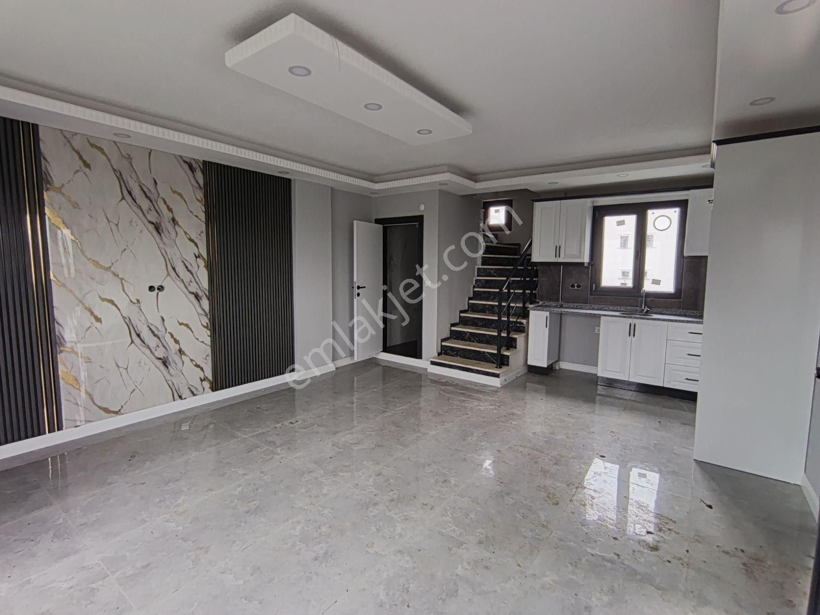 Sıfır 170 M Arsa İçinde Krediye Uygun İskanlı 3 Katlı 4+1 Villa - Görsel 11