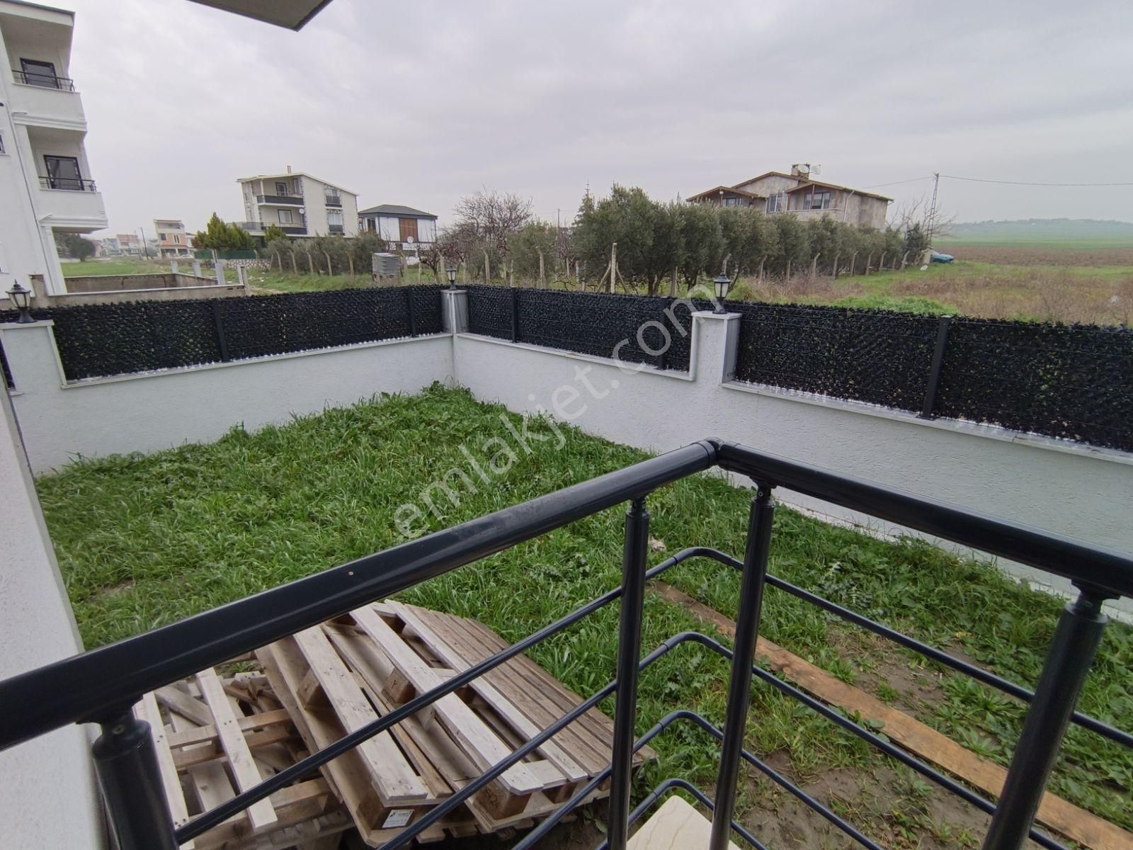 Sıfır 170 M Arsa İçinde Krediye Uygun İskanlı 3 Katlı 4+1 Villa - Görsel 17