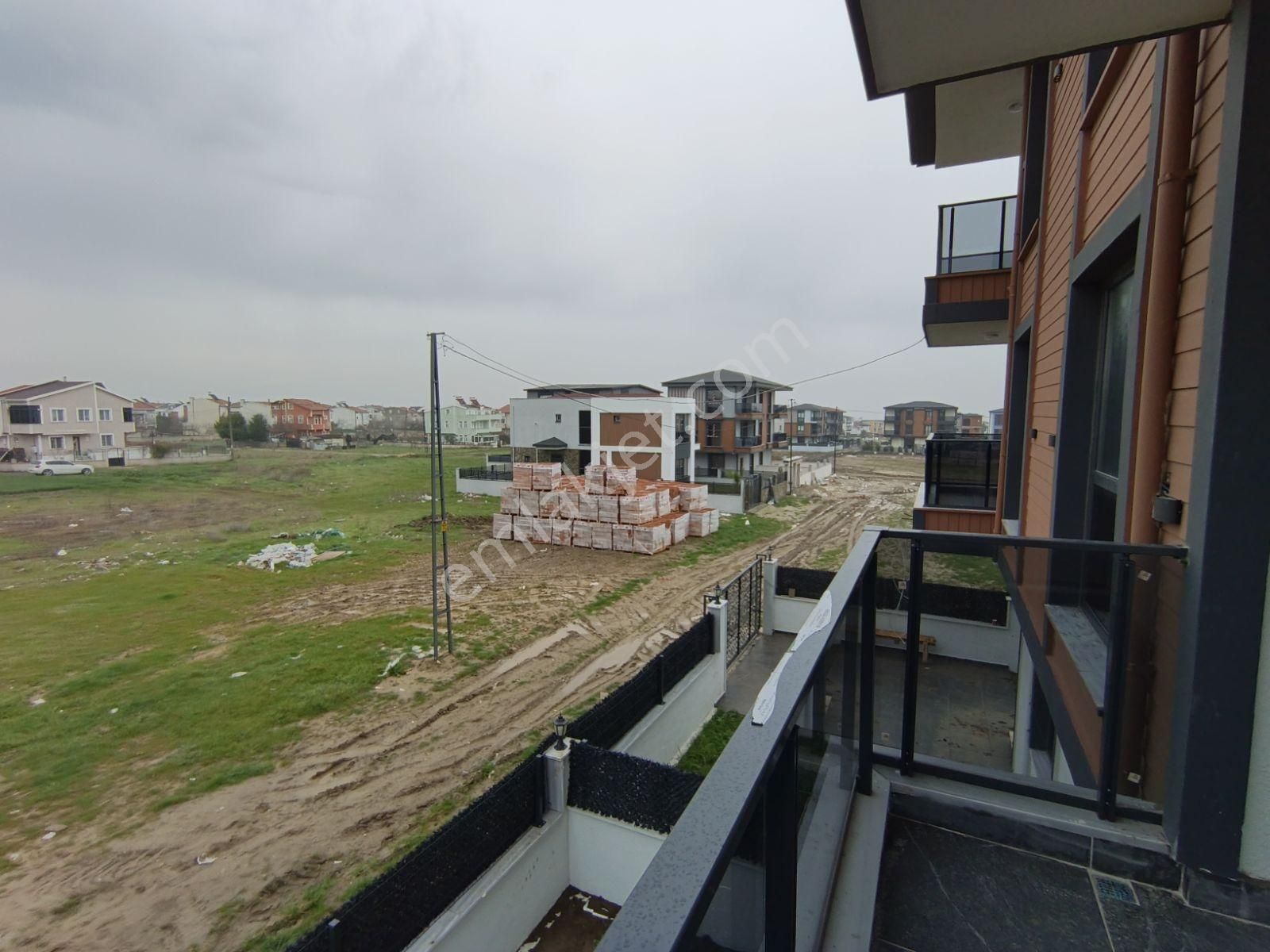 Sıfır 170 M Arsa İçinde Krediye Uygun İskanlı 3 Katlı 4+1 Villa - Görsel 26