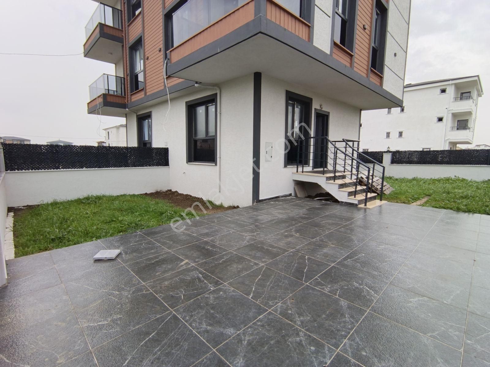 Sıfır 170 M Arsa İçinde Krediye Uygun İskanlı 3 Katlı 4+1 Villa - Görsel 5