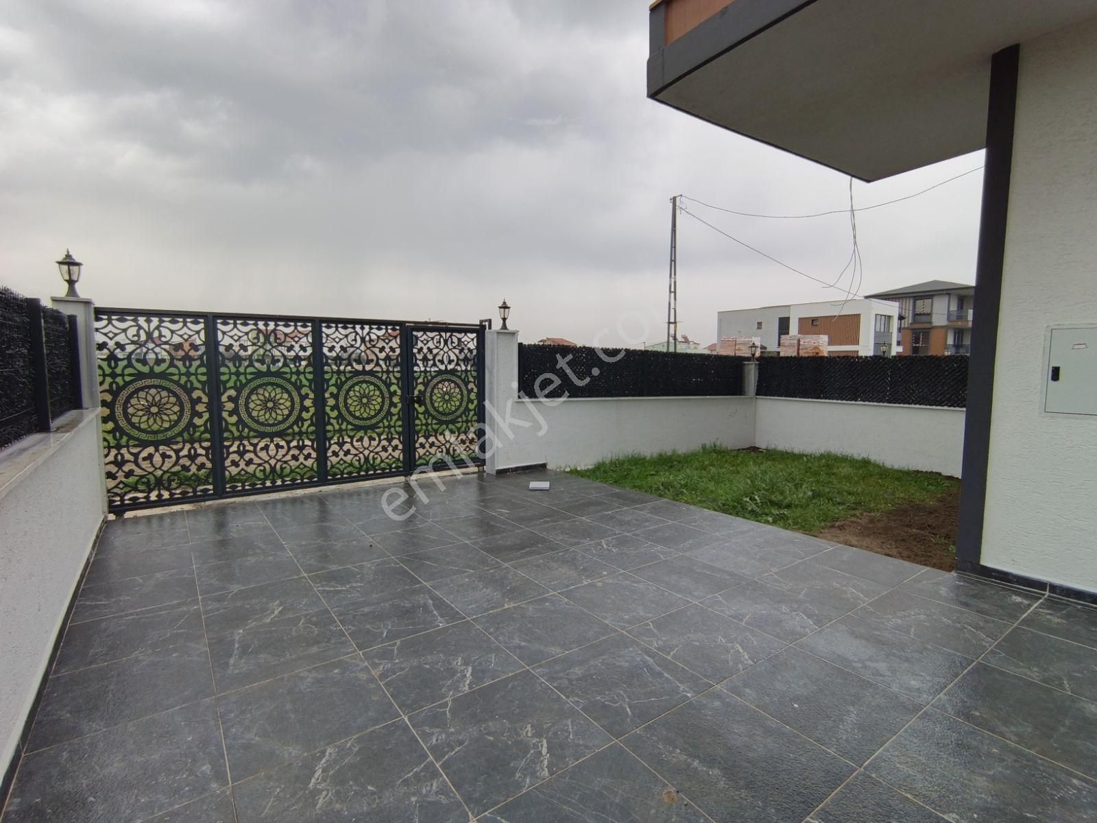 Sıfır 170 M Arsa İçinde Krediye Uygun İskanlı 3 Katlı 4+1 Villa - Görsel 9