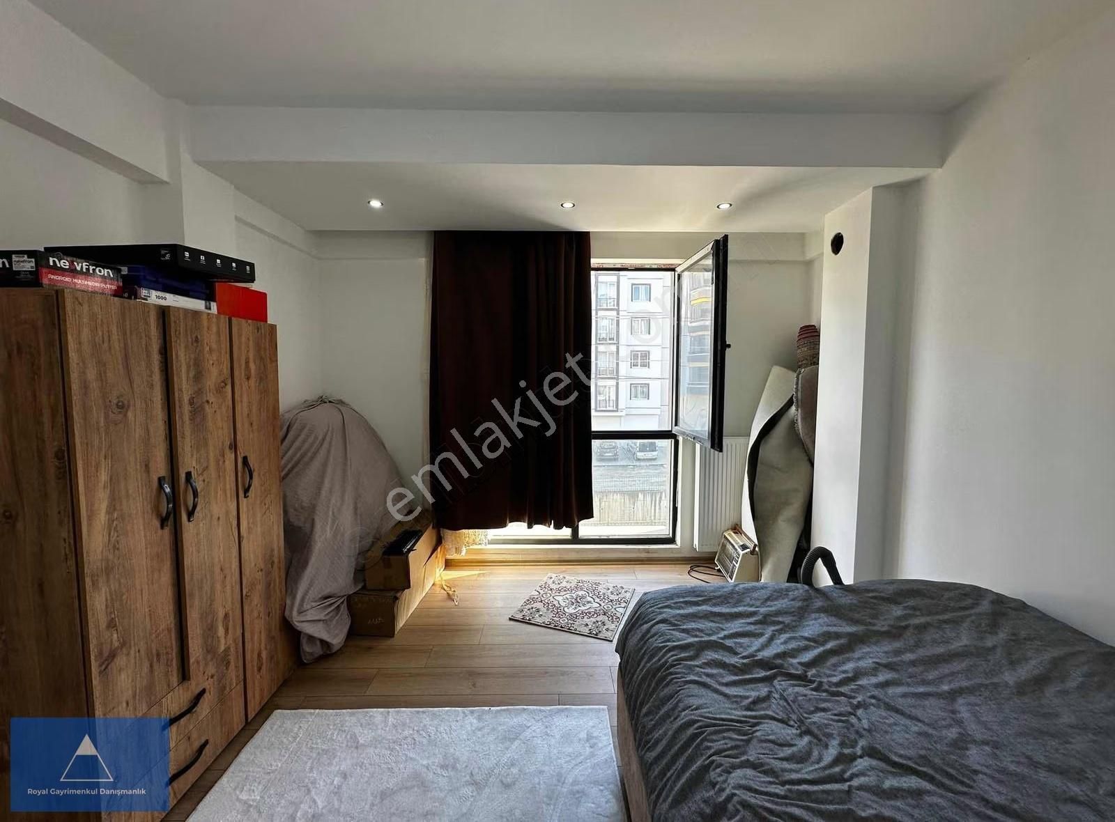 Tramvaya 200 M Oldukça Geniş Şahane Konum Kombi+cambalkonlu 1+1 - Görsel 8