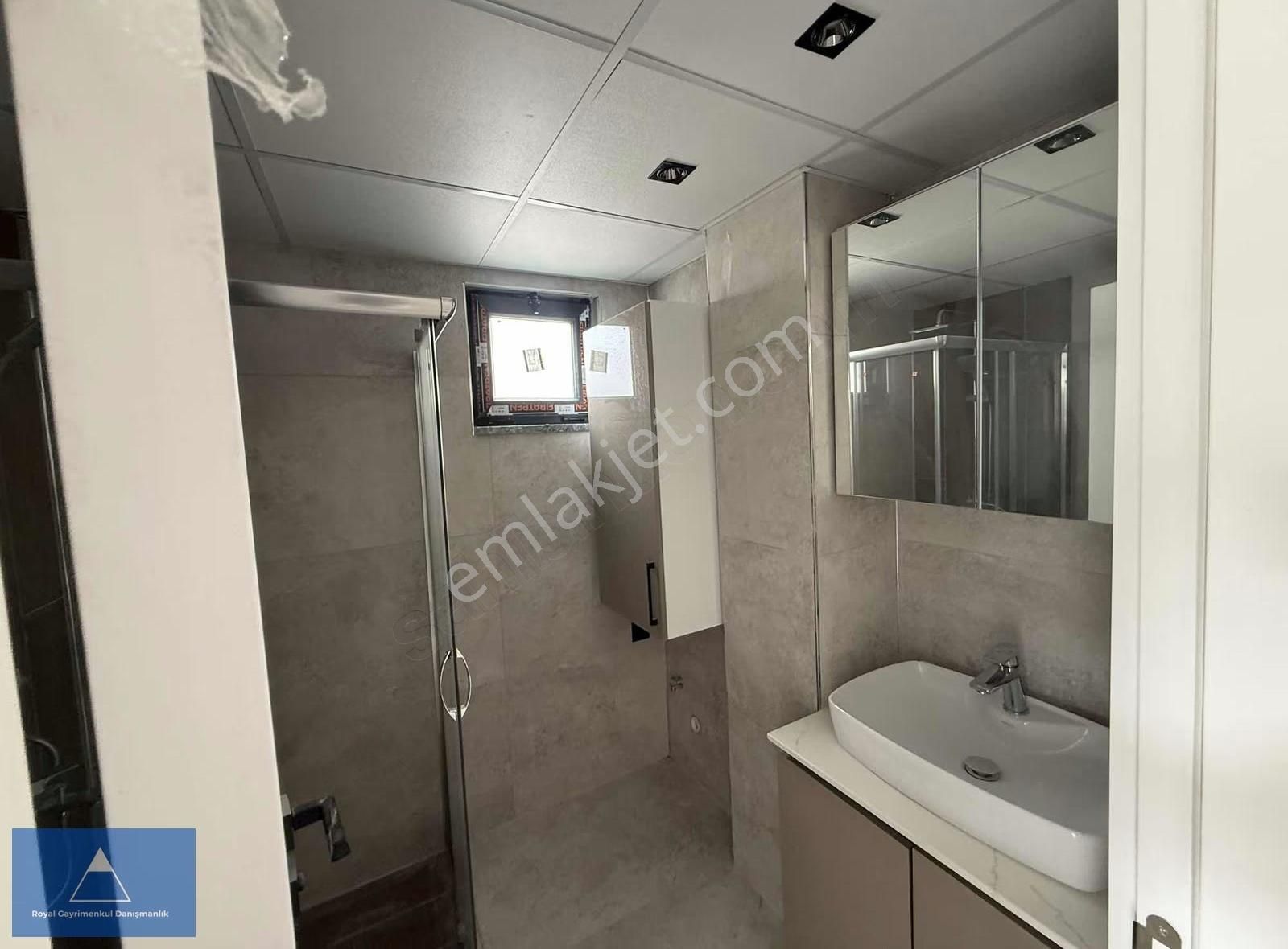 Ultra Lüks Toplu Konut Bulvarına Yakın Satılık 1 + 1 Daireler - Görsel 3