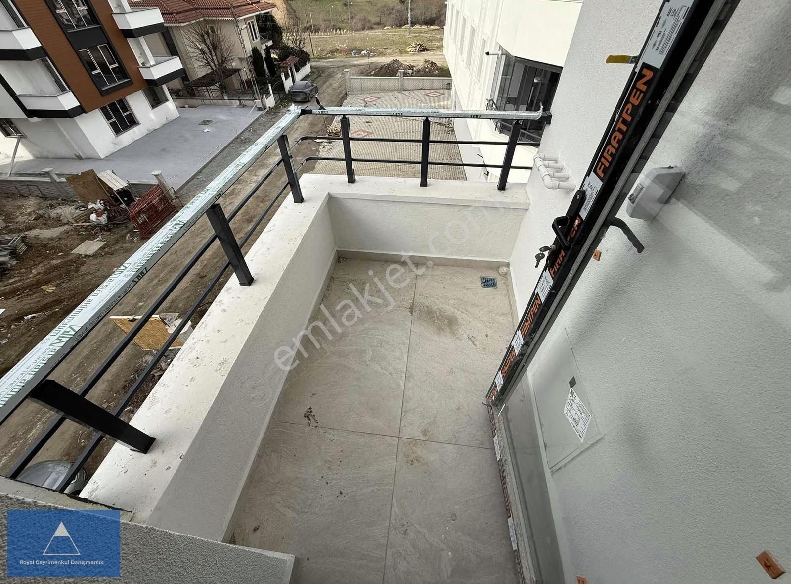 Ultra Lüks Toplu Konut Bulvarına Yakın Satılık 1 + 1 Daireler - Görsel 4