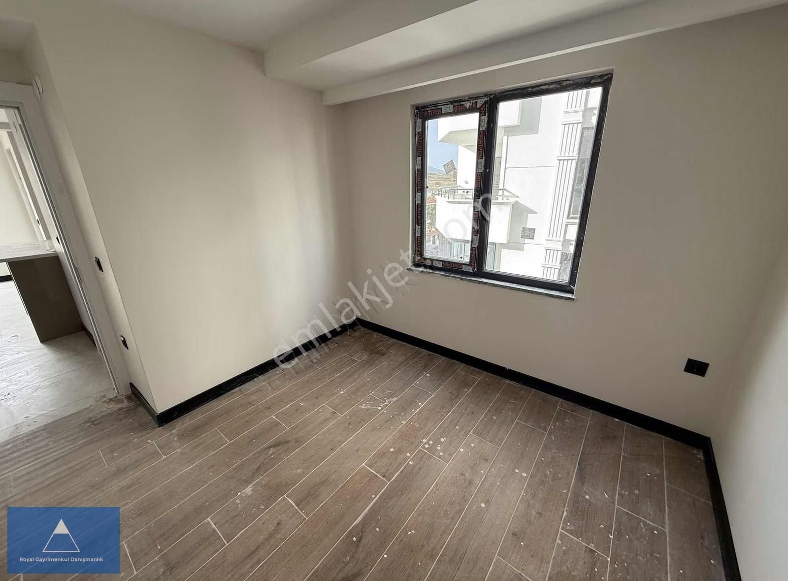 Ultra Lüks Toplu Konut Bulvarına Yakın Satılık 1 + 1 Daireler - Görsel 8