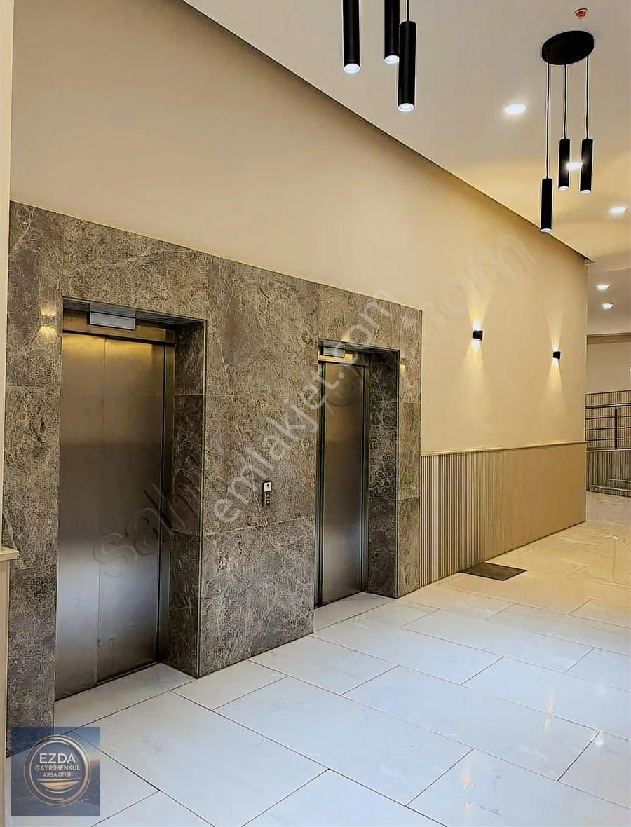 Beylikdüzü Tor Sitesinde Satılık 8.kat Güney Cephe 1+1 Daire - Görsel 7