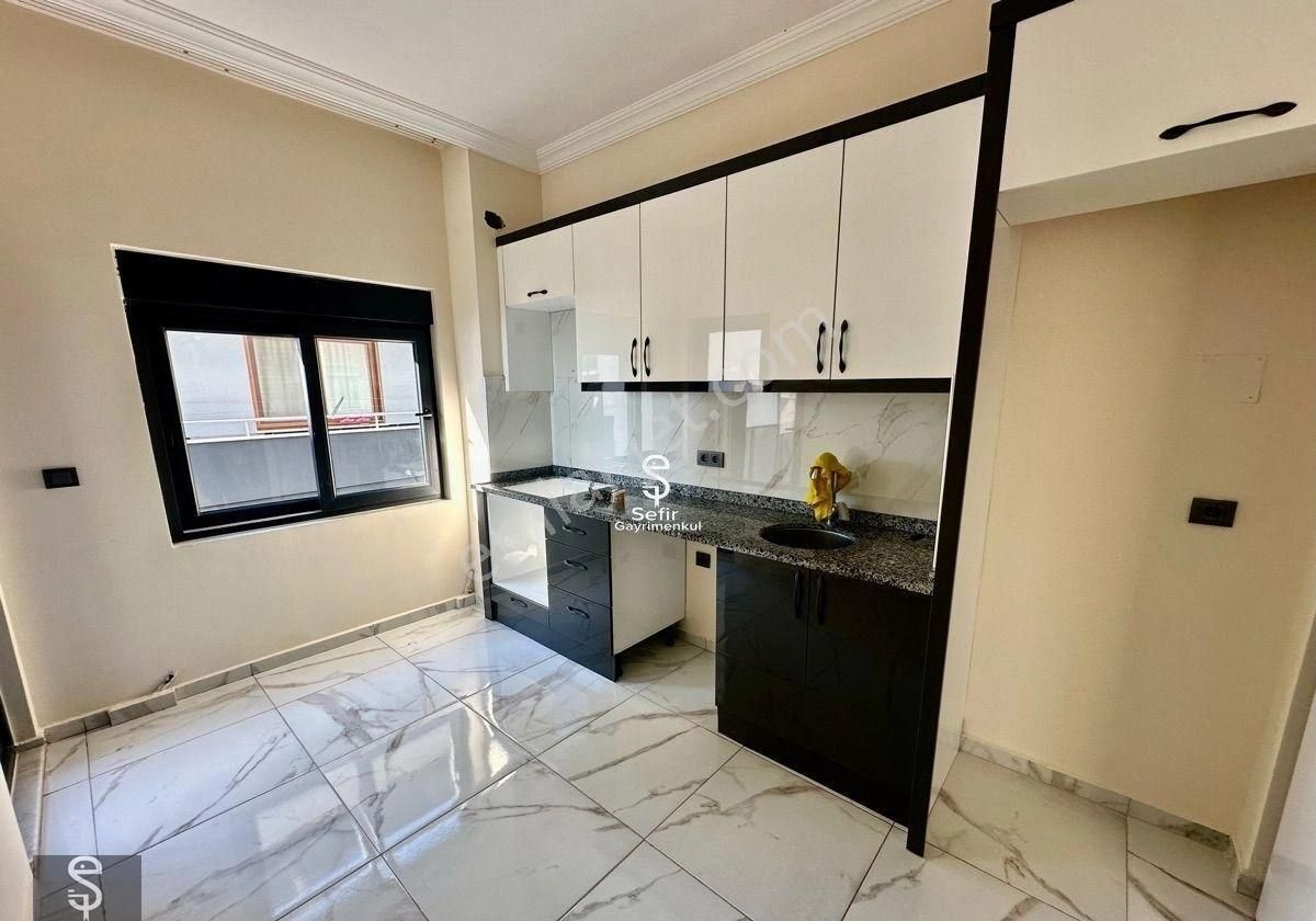 Alanya Çıplaklı'da 2+1 Ayrı Mutfak Havuz'lu Kiralık Daire - Görsel 2