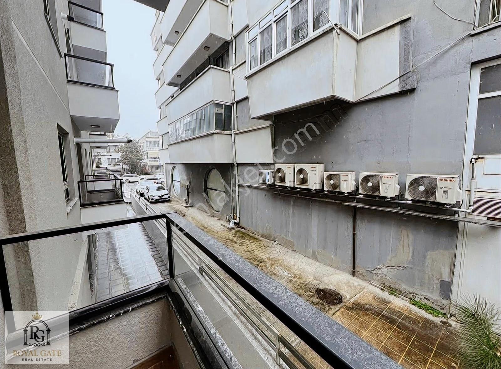 Gop Ta Nenehatun Cad. Üzeri Katta 3+1 Sıfır Satılık Daire - Görsel 3