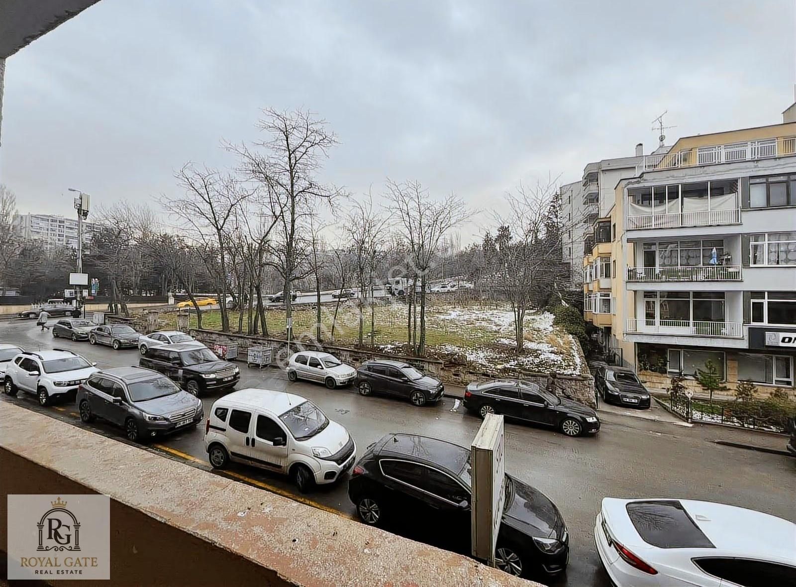 Çankaya Farabi De Emsalsiz Full Eşyalı Kiralık 3+1 Daire - Görsel 12