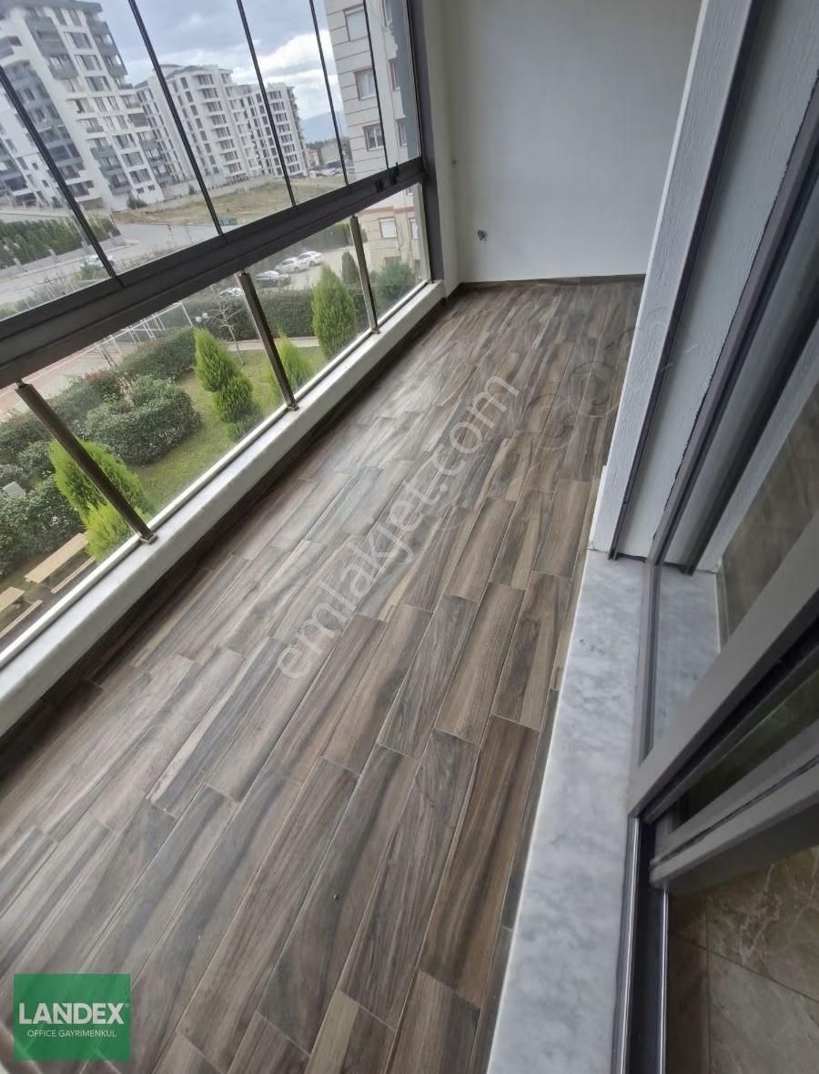 Landex'den Şemikler'de 4+1havuzlu Güvenlikli 220m2 Satılık Daire - Görsel 21