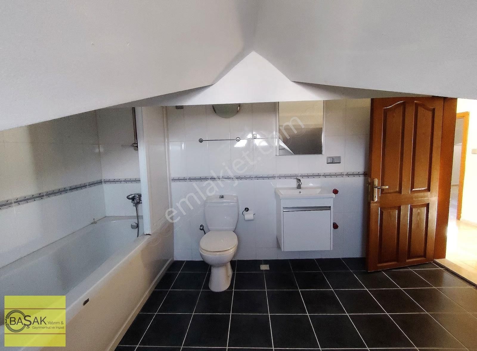 Başak Tan Havuzlu Nezih Sitede Katda Tek Daire Kiralık 5+1 - Görsel 10