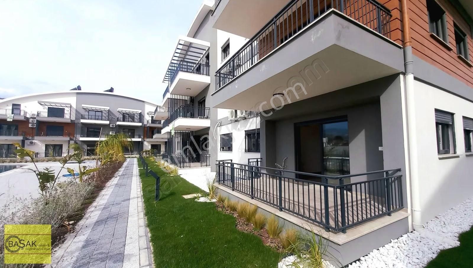 Başak Tan Fırsat Fiyat Havuzlu Elit Sitede Kiralık 1+1 - Görsel 19