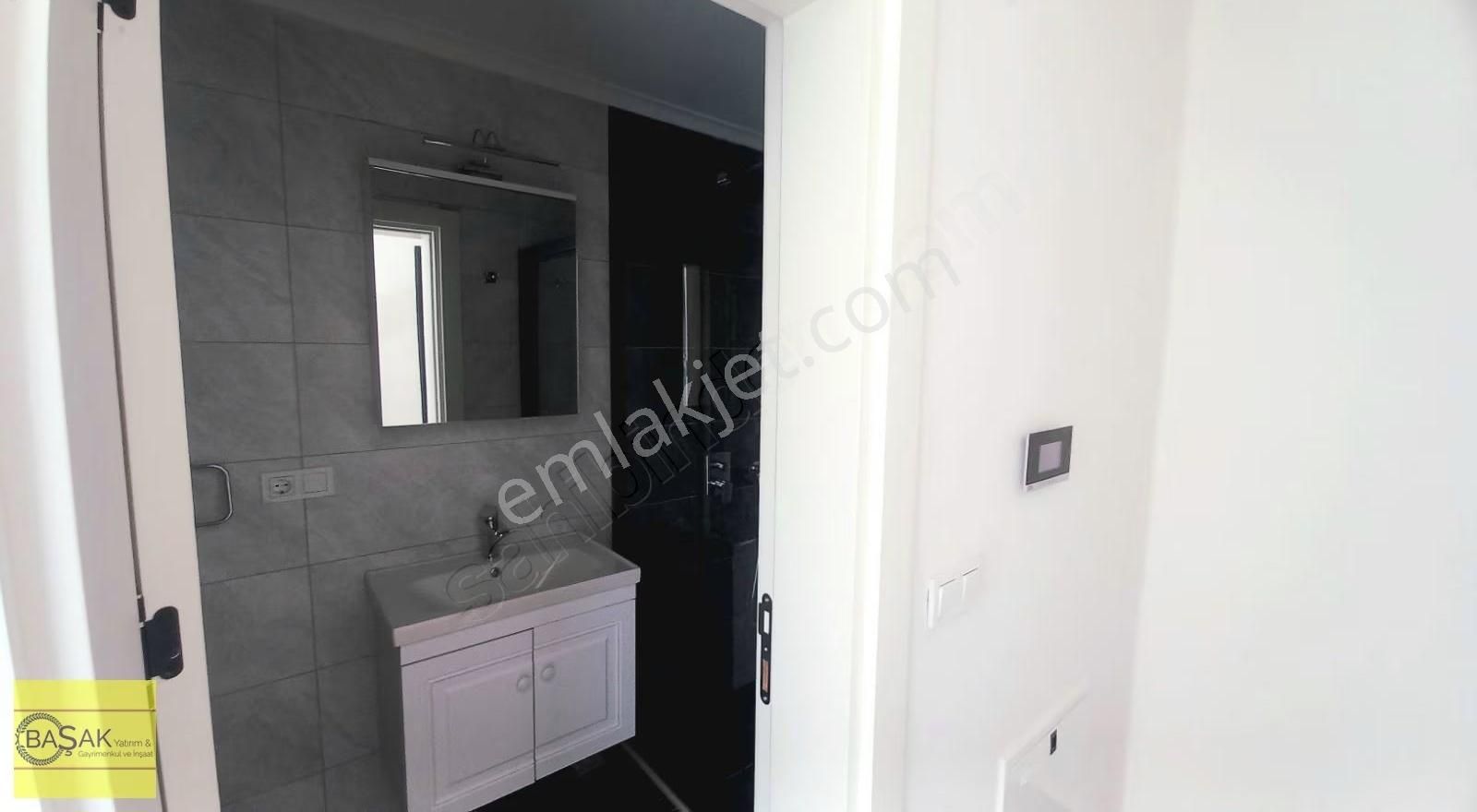 Başak Tan Fırsat Fiyat Havuzlu Elit Sitede Kiralık 1+1 - Görsel 11