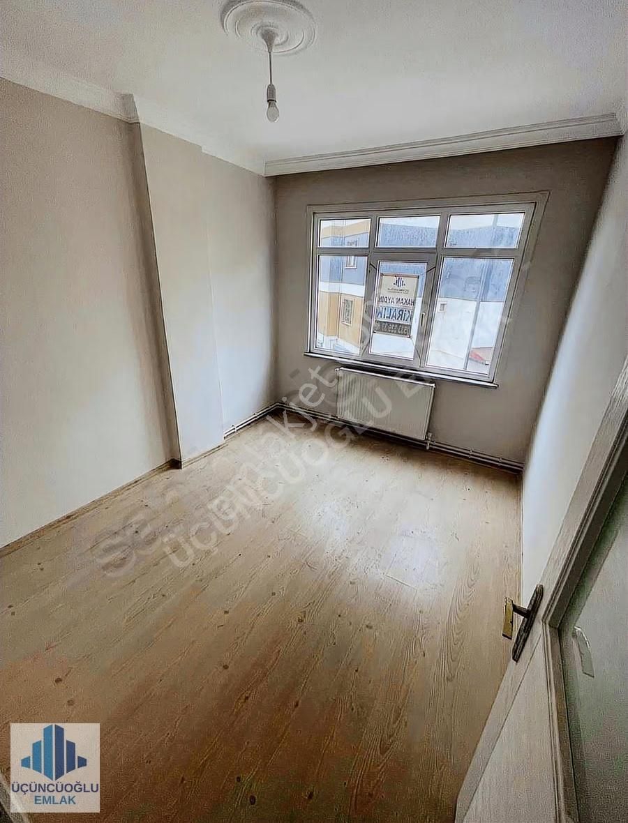 Esenyalıda 130m2 1 Kat Kiralık 2+1 - Görsel 2