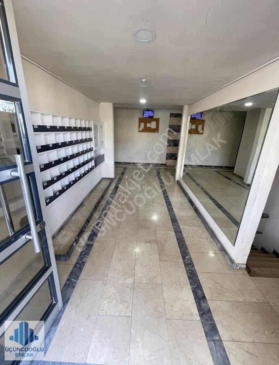 Pendik A.yesevi Mahallesinde Önü Kapanmayan Ferah Daire - Görsel 9