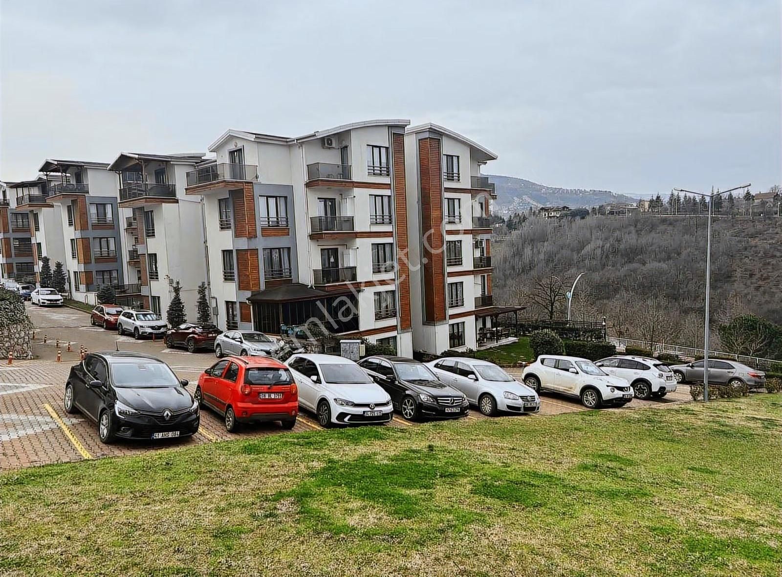 Yuvacık Üstpark'da Satılık 2+1 Köşe Daire - Görsel 22