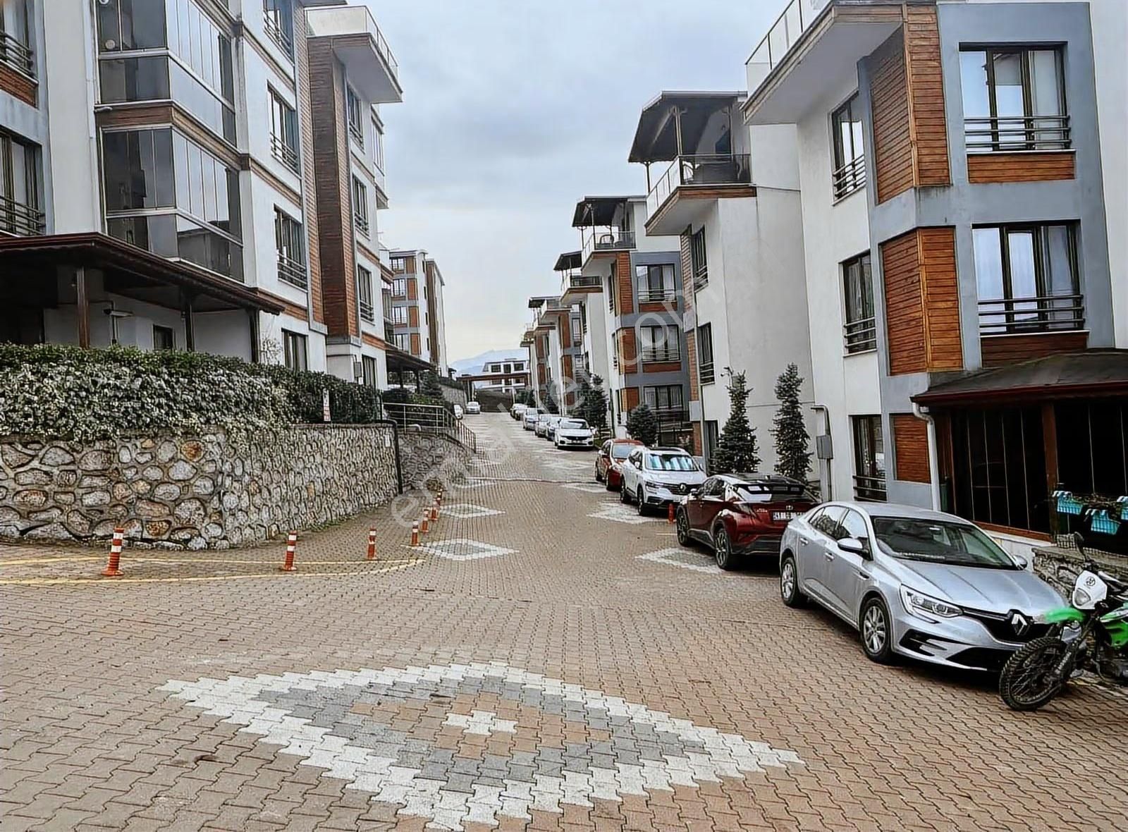 Yuvacık Üstpark'da Satılık 2+1 Köşe Daire - Görsel 20