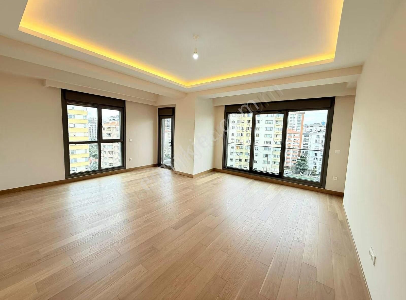 Suadiye Ulus Sokakta Sıfır, Modern Ve Ayrıcalıklı Satılık 3+1 - Görsel 8