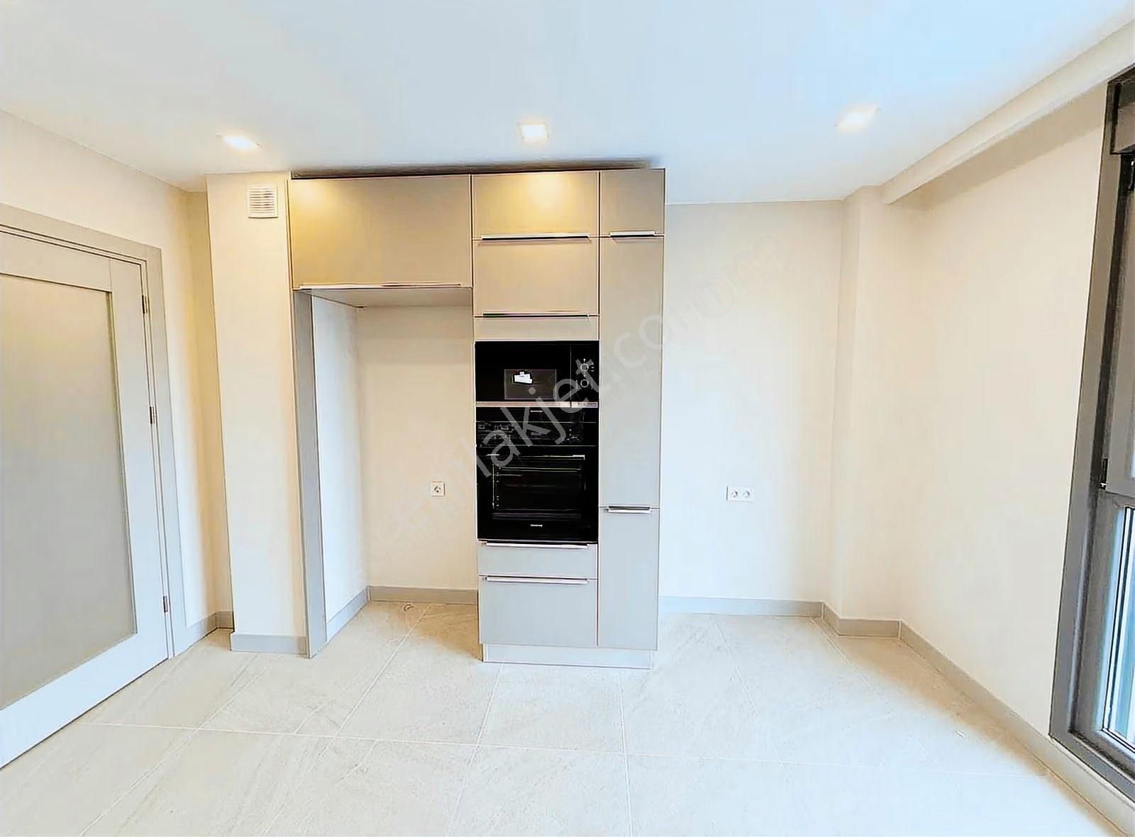 Suadiye Ulus Sokakta Sıfır, Modern Ve Ayrıcalıklı Satılık 3+1 - Görsel 3