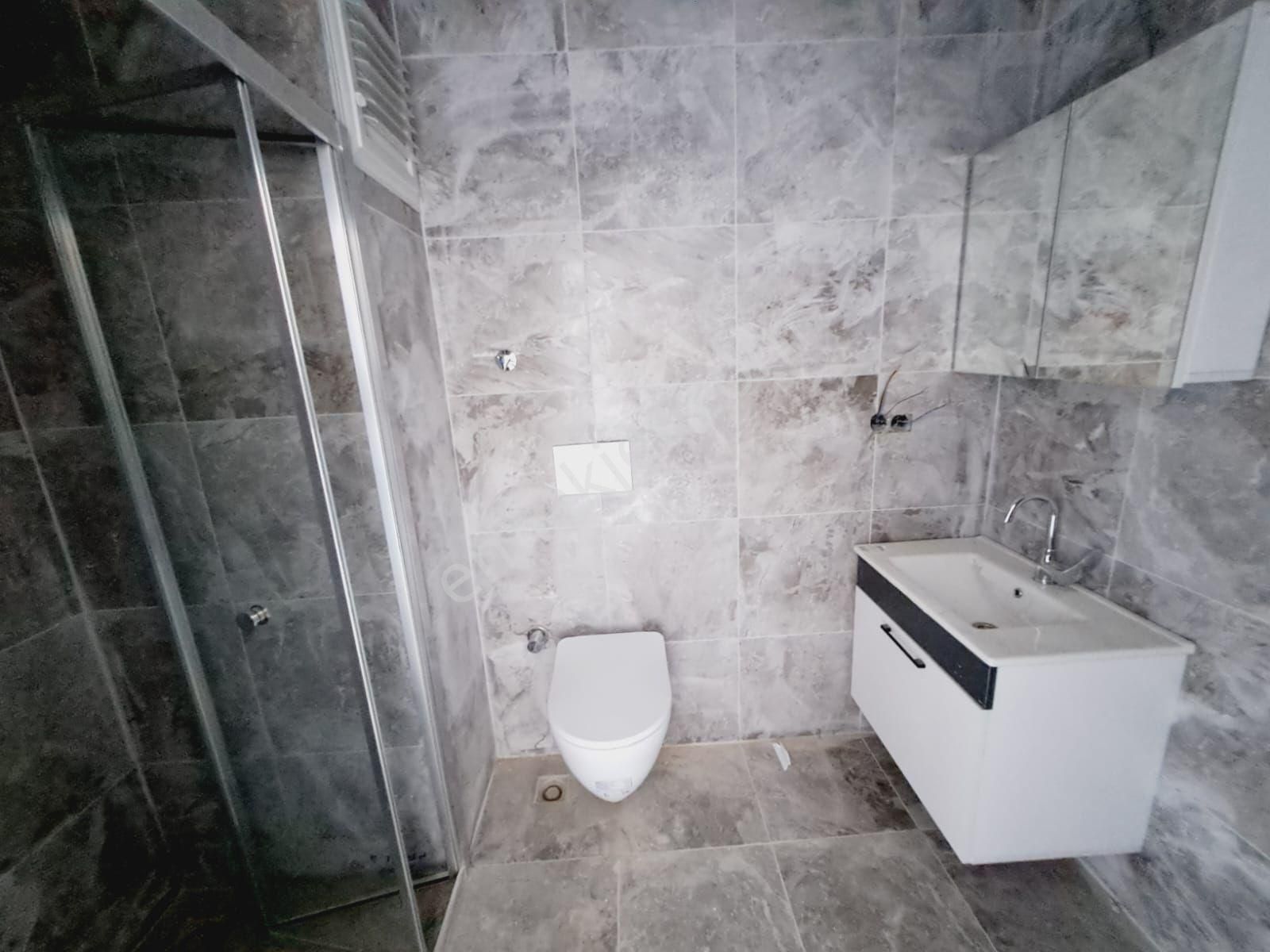 Yeni Bir Komplekste Geniş Daire Ve Denize Ve Alışveriş Merkezine Doğrudan Bir Yol - Görsel 11