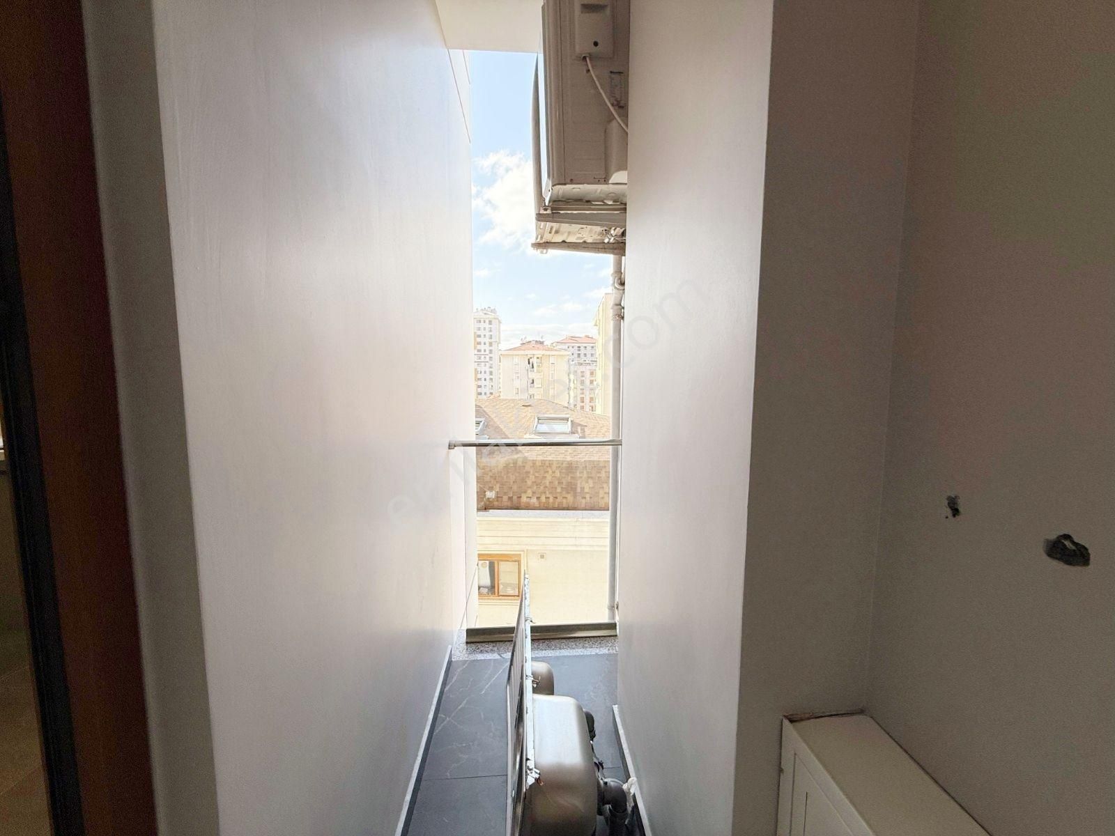 Lunas'dan Erenköy Bağdat Caddeye Yakın 130 M2 Net 3+1 Ebeveyn - Görsel 13