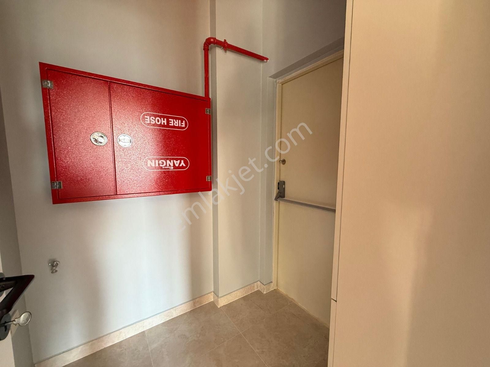Lunas'dan Erenköy Bağdat Caddeye Yakın 130 M2 Net 3+1 Ebeveyn - Görsel 28